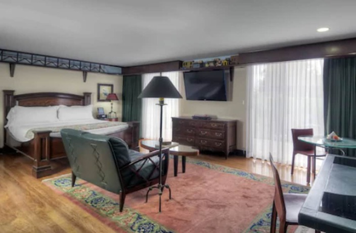 Imagen de la habitación del Hotel Dinah\'s Garden. Foto 13