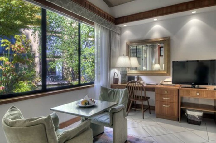 Imagen de la habitación del Hotel Dinah\'s Garden. Foto 14