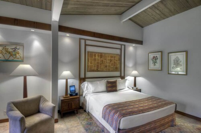 Imagen de la habitación del Hotel Dinah\'s Garden. Foto 15