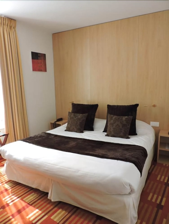 Imagen de la habitación del Hotel Dinard Balmoral. Foto 15