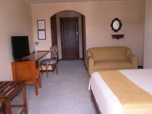 Imagen de la habitación del Hotel Dinastia Real. Foto 3