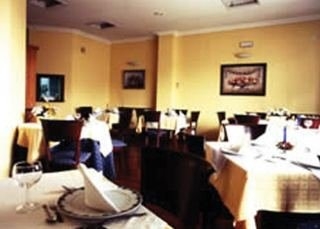 Imagen del bar/restaurante del Hotel Dinastia, Vigo. Foto 2