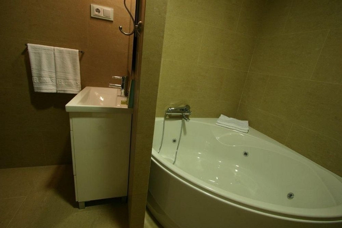 Imagen de la habitación del Hotel Dinast&iacute;a. Foto 5