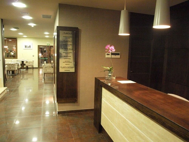 Imagen de los interiores del Hotel Dinast&iacute;a. Foto 9