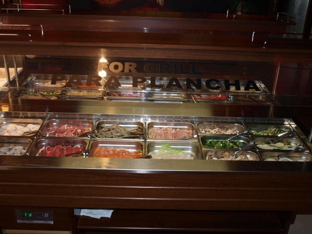 Imagen del bar/restaurante del Hotel Dinastía, Getafe. Foto 4