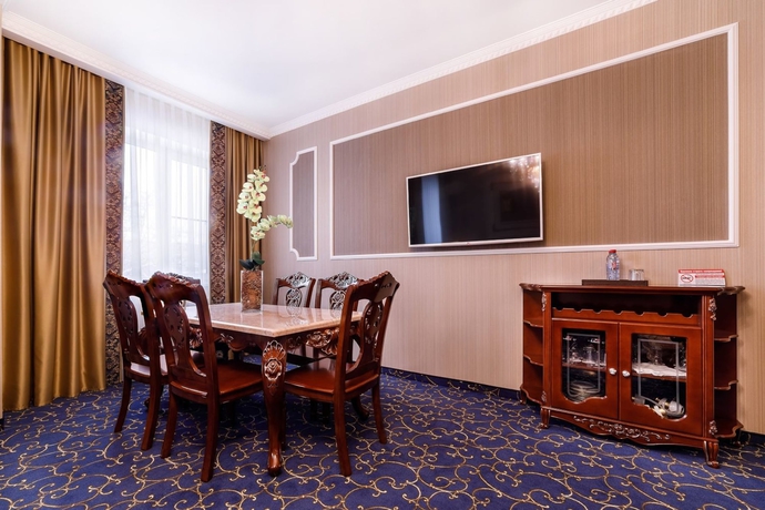 Imagen de la habitación del Hotel Dinastiya. Foto 4