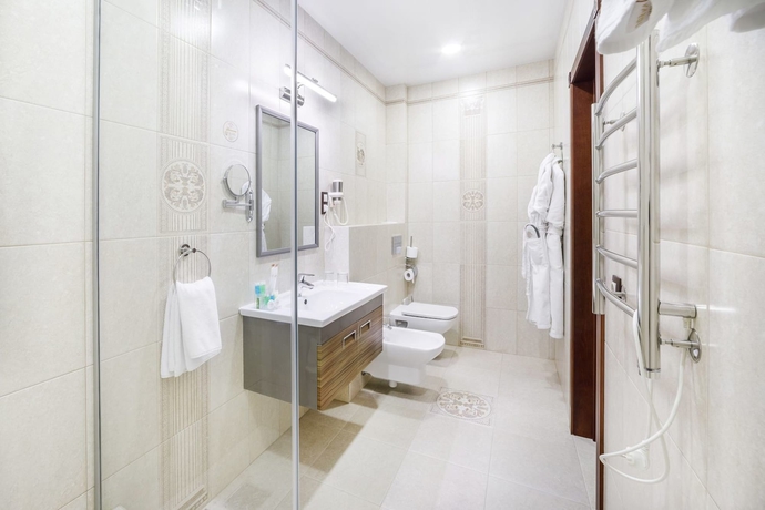 Imagen de la habitación del Hotel Dinastiya. Foto 13