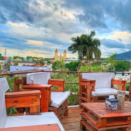 Imagen general del Hotel Dinasty, Puerto Plata. Foto 3