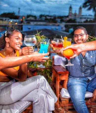 Imagen del bar/restaurante del Hotel Dinasty, Puerto Plata. Foto 11