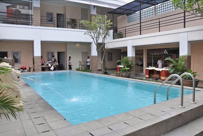Imagen de la piscina del Hotel Dinasty Smart. Foto 11