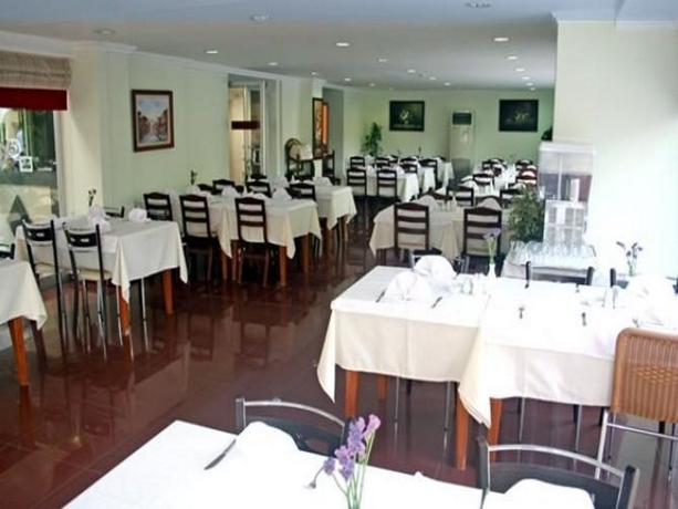 Imagen general del Hotel Dinc. Foto 5