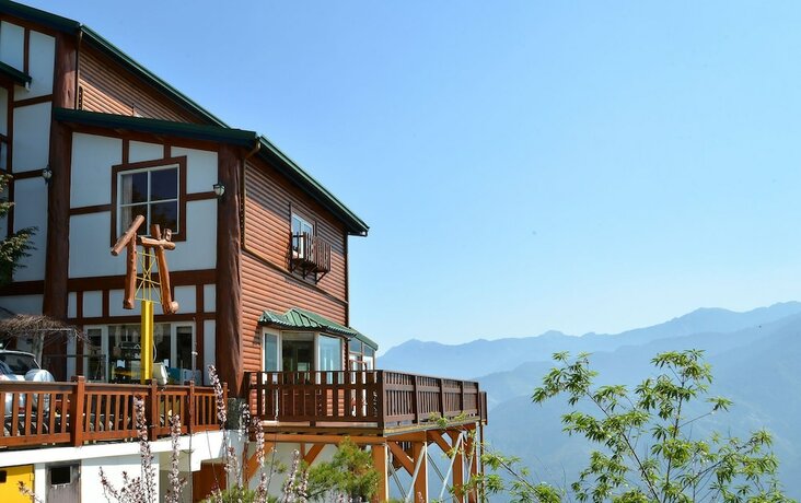 Imagen general del Hotel DingdaiGlass Villa. Foto 1