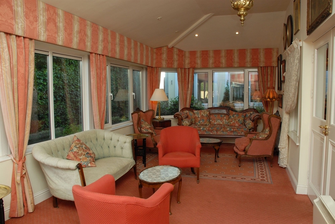 Imagen de los interiores del Hotel Dingle Benners. Foto 10