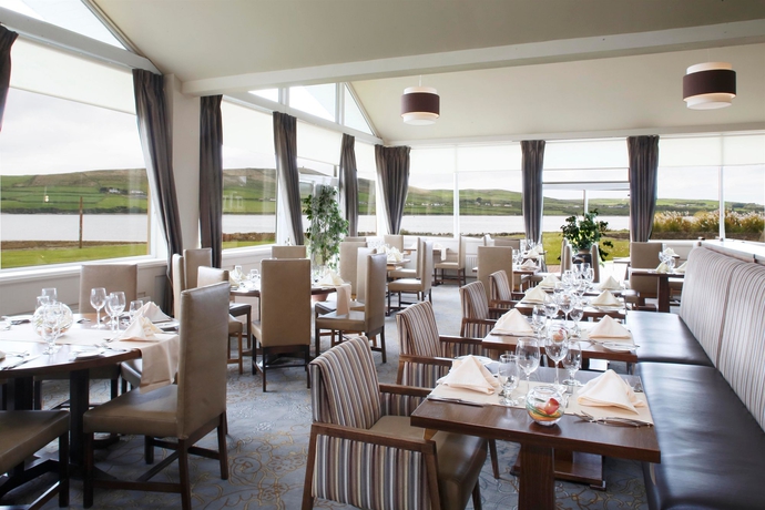 Imagen del bar/restaurante del Hotel Dingle Skellig and Peninsula Spa. Foto 4