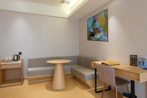 Imagen de la habitación del Hotel Dingwang - Guangzhou High Speed Rail South Railway Station Chencun Metro Station. Foto 15