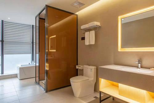 Imagen general del Hotel Dingwang - Guangzhou High Speed Rail South Railway Station Chencun Metro Station. Foto 2