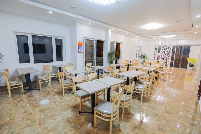 Imagen del bar/restaurante del Hotel Dinh Cat Dalat. Foto 2