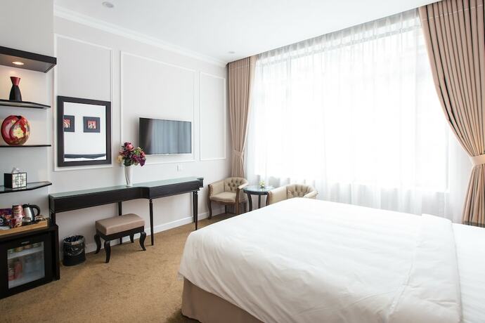 Imagen de la habitación del Hotel Dinh Elegant Hanoi. Foto 24