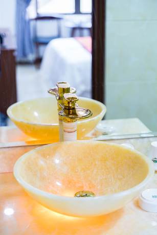 Imagen de la habitación del Hotel Dinh Gia Hotel. Foto 5