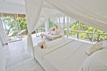 Imagen general del Hotel Diniview Villas. Foto 7