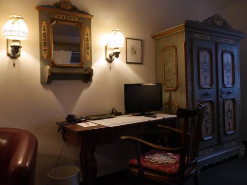 Imagen de la habitación del Hotel Dinkelsb&uuml;hler Kunst-stuben. Foto 4