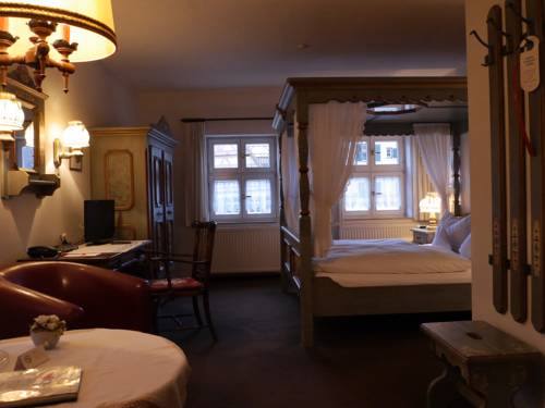 Imagen de la habitación del Hotel Dinkelsb&uuml;hler Kunst-stuben. Foto 7