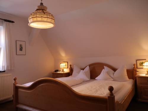 Imagen de la habitación del Hotel Dinkelsb&uuml;hler Kunst-stuben. Foto 11