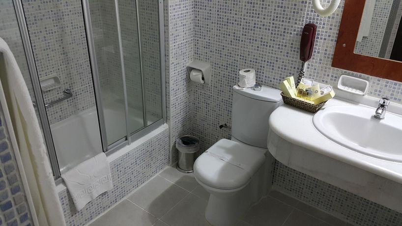 Imagen del bar/restaurante del Hotel Dinler Hotels &Uuml;rg&uuml;p. Foto 2