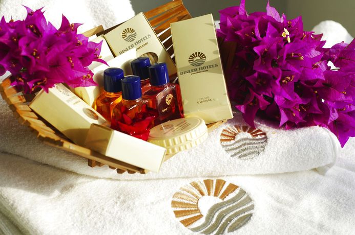 Imagen de la piscina del Hotel Dinler Hotels &Uuml;rg&uuml;p. Foto 14