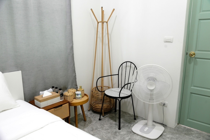Imagen de la habitación del Hotel Dinnano. Foto 4