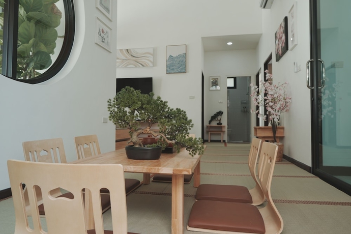 Imagen de la habitación del Hotel Dinnano. Foto 7