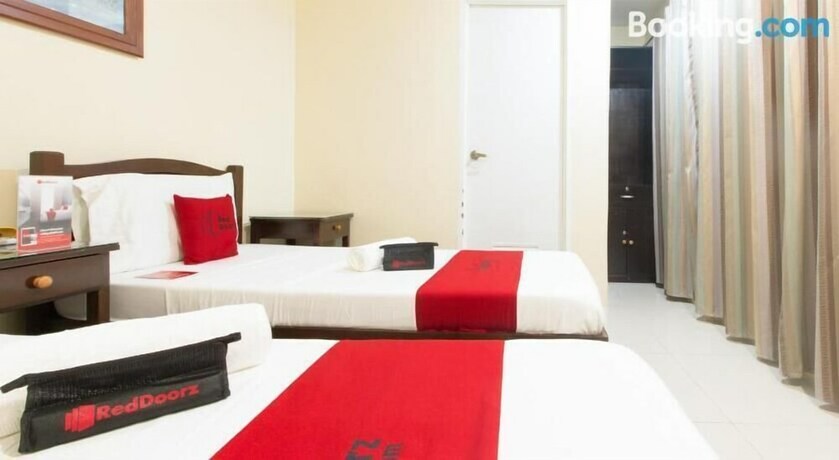 Imagen de la habitación del Hotel Dino Residences. Foto 5