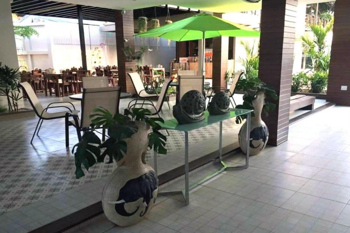 Imagen del bar/restaurante del Hotel Dino Studio. Foto 8