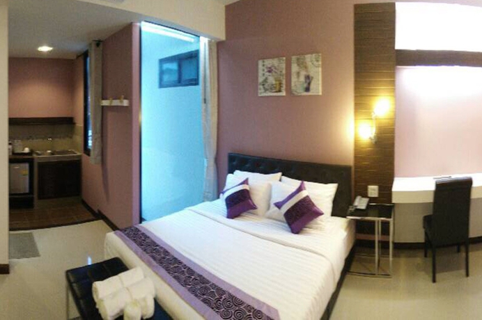 Imagen de la habitación del Hotel Dino Studio. Foto 16