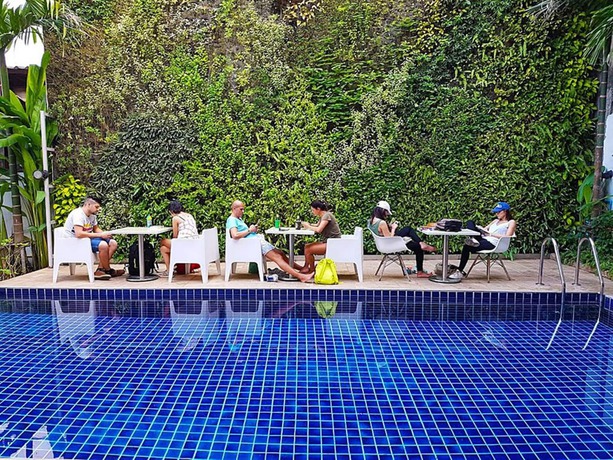 Imagen de la habitación del Hotel Dinsomon. Foto 14