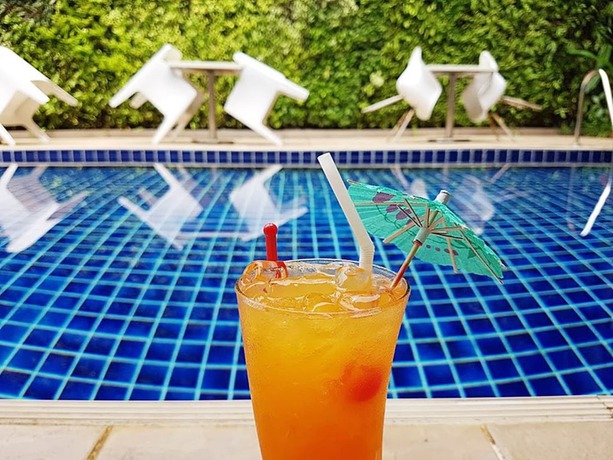 Imagen de los interiores del Hotel Dinsomon. Foto 17