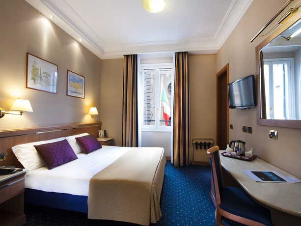 Imagen de la habitación del Hotel Diocleziano. Foto 4