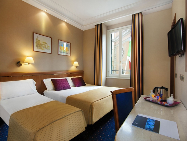 Imagen de la habitación del Hotel Diocleziano. Foto 5