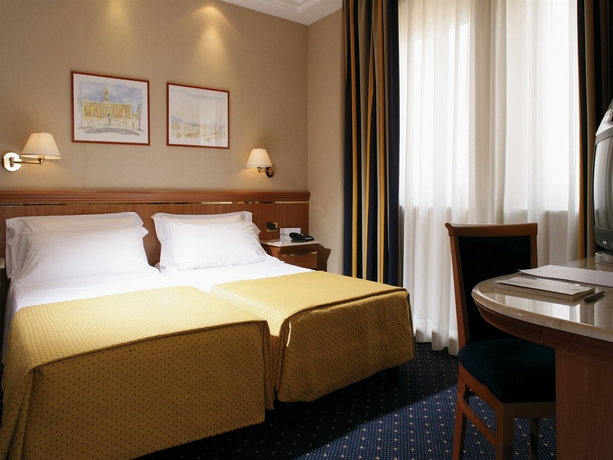 Imagen de la habitación del Hotel Diocleziano. Foto 7