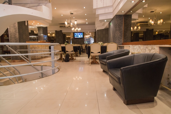 Imagen de los interiores del Hotel Dion. Foto 17