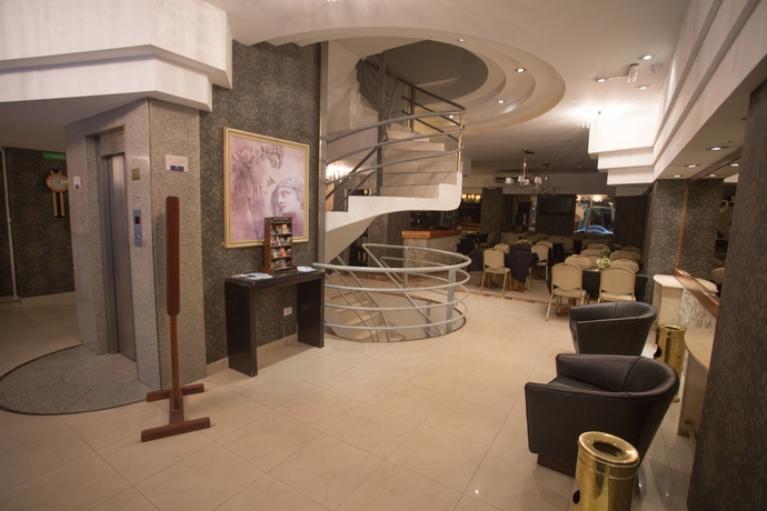 Imagen de los interiores del Hotel Dion. Foto 18