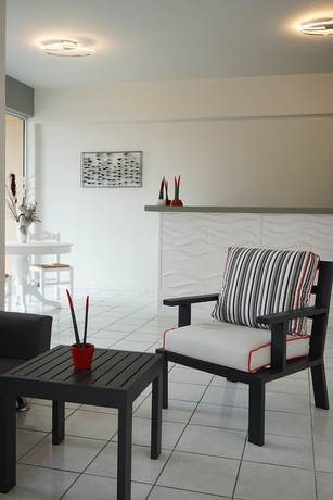 Imagen de los interiores del Hotel Dioni, Adelianos Kampos. Foto 8