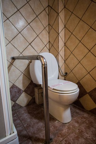 Imagen de la habitación del Hotel Dioni. Foto 10