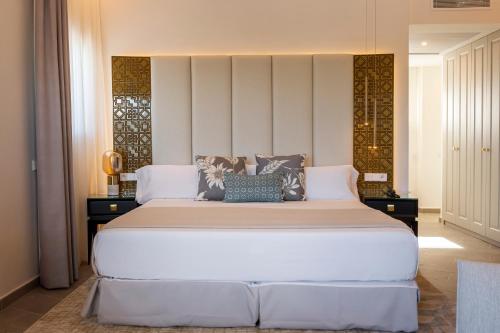 Imagen de la habitación del Hotel Dionis Boutique and Spa. Foto 13