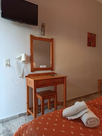 Imagen de la habitación del Hotel Dionisos Apartments. Foto 14
