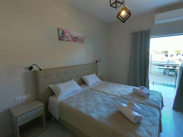 Imagen general del Hotel Dionisos Apartments. Foto 8