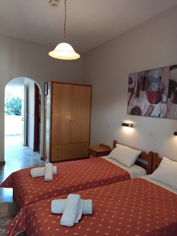 Imagen general del Hotel Dionisos Apartments. Foto 12
