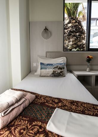 Imagen general del Hotel Dionisos Palms. Foto 10