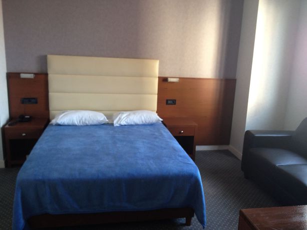 Imagen de la habitación del Hotel Dionysion. Foto 5