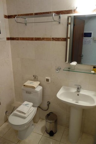 Imagen de la habitación del Hotel Dionysion. Foto 14